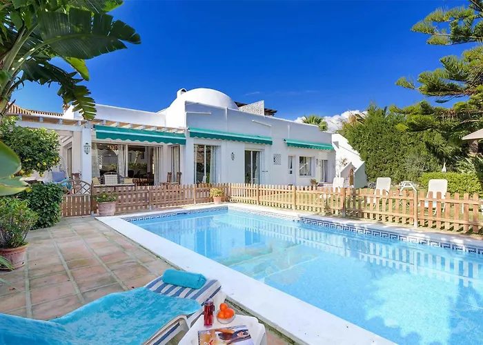 3 Bedroom Nice Home In Marbella